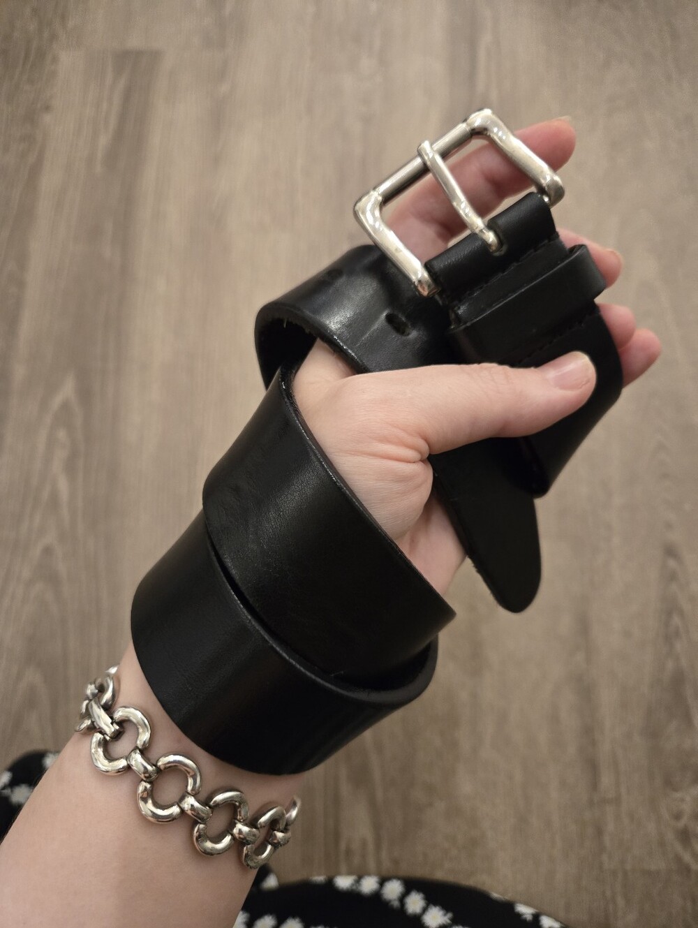Womens Black Leather Belt Grunge Retro Dirtbag size 28 VTG Banana Republic Italy